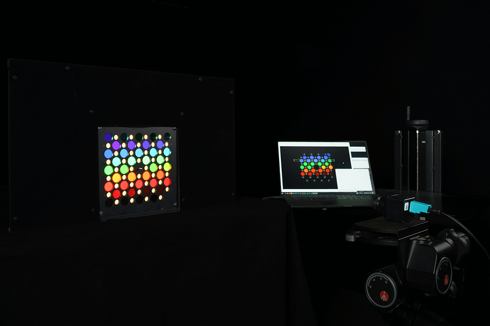 Testing color accuracy in a test lab